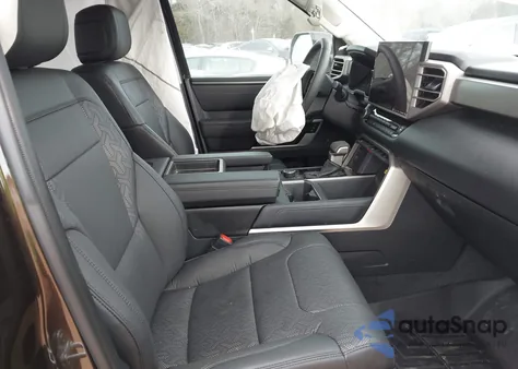 2023 Toyota Tundra Limited z USA, uszkodzony, nr VIN 5TFJA5DB8PX119944